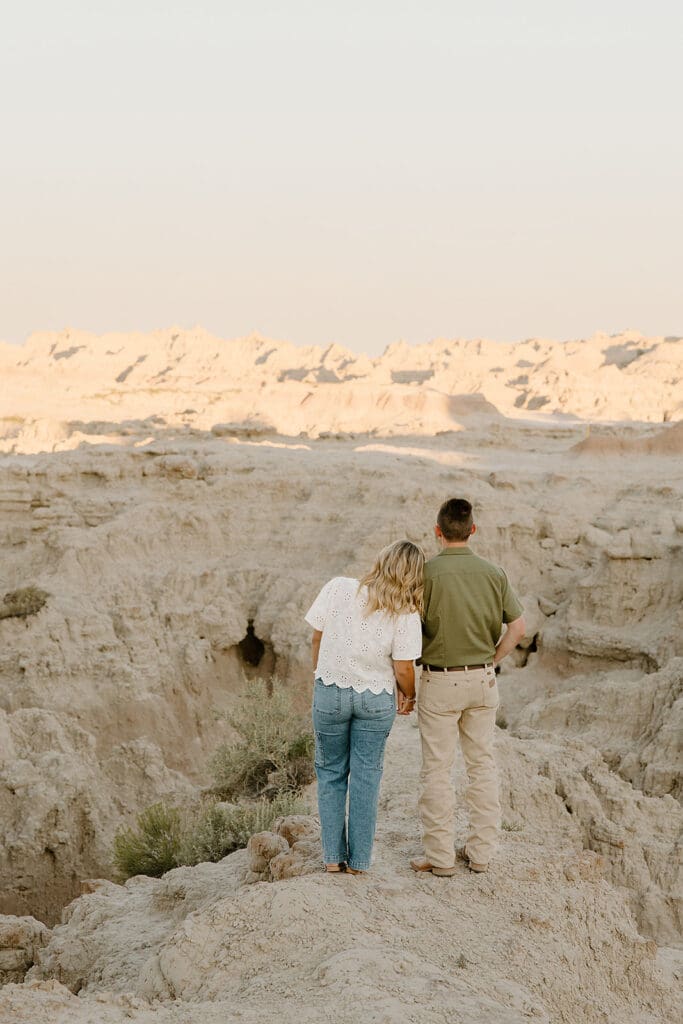 Couples Photos in Badlands National Park at Door Trail