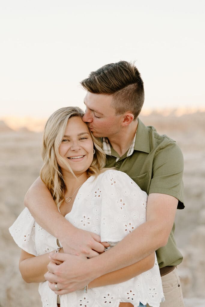 Couples Photos in Badlands National Park at Door Trail
