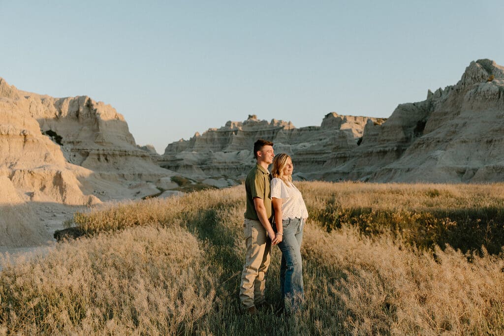 Couples Photos in Badlands National Park at Notch Trail