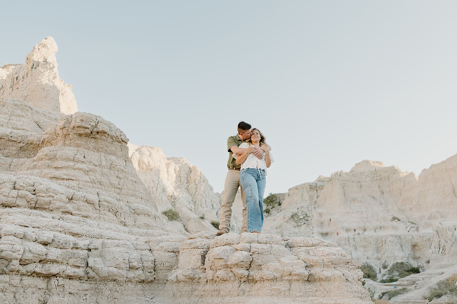 Couples Photos in Badlands National Park at Notch Trail